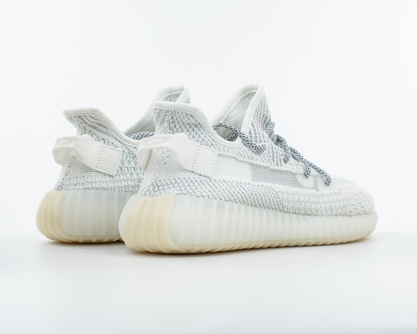 Кроссовки Adidas Yeezy Boost 350 V2 «Static» Reflective (М904-2) от магазина vikingsmen.ru