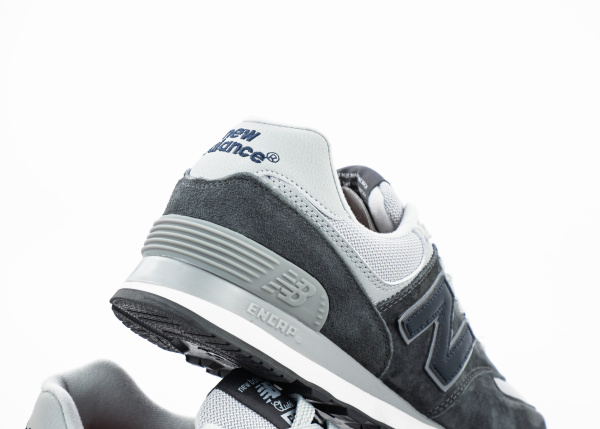 Кроссовки New Balance 574 "LT.Grey/DK.Grey/Black" (477-6) от магазина vikingsmen.ru